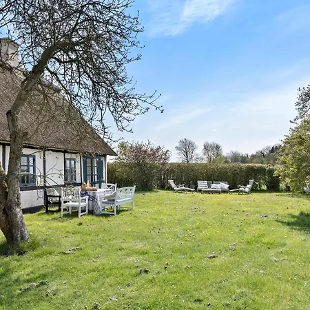 4 Bedroom Beautiful In Tranekaer