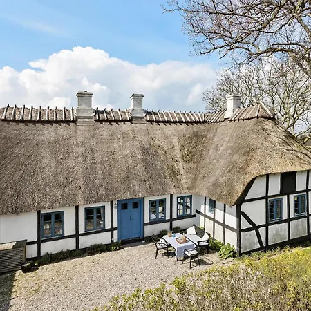 4 Bedroom Beautiful In Tranekaer