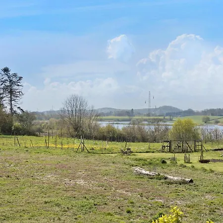 Holiday home 4 Bedroom Beautiful In